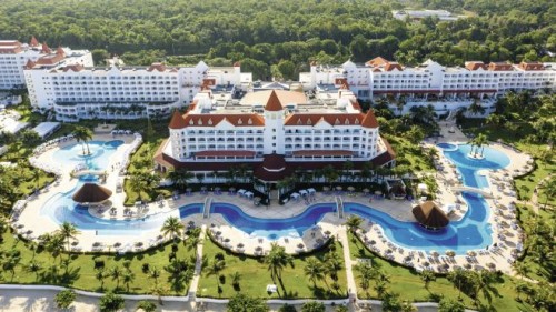 Reserve Jamaica Transfer Online for your safe on time services from Montego Bay Airport Jamaica to Grand Bahia Principe with our great deals offer for private transportation.  Our professional drivers will be waiting for you at the airport with a customized sign, ready to take care of your every need.